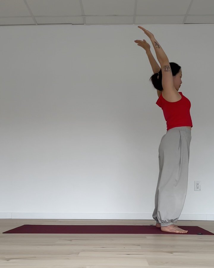 yk_yogini 게시물 이미지: #요기니_영경 

간결하고도 고요하게 움직이고 싶은 날
좀처럼 쉬이 되진 않지만...