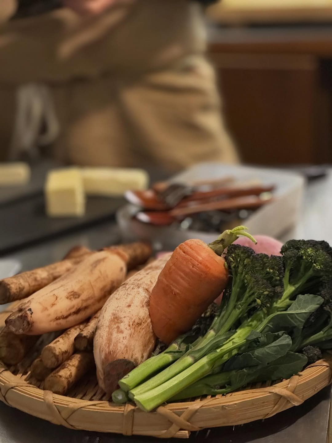 Photo by 김민철 on February 01, 2026. May be an image of ossobuco, carrot, radish and text.