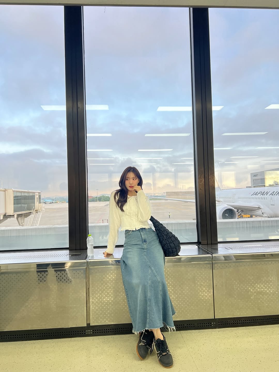 Photo by 채효령 in 김포공항 (Gimpo Airport). May be an image of 1 person, terminal and text.