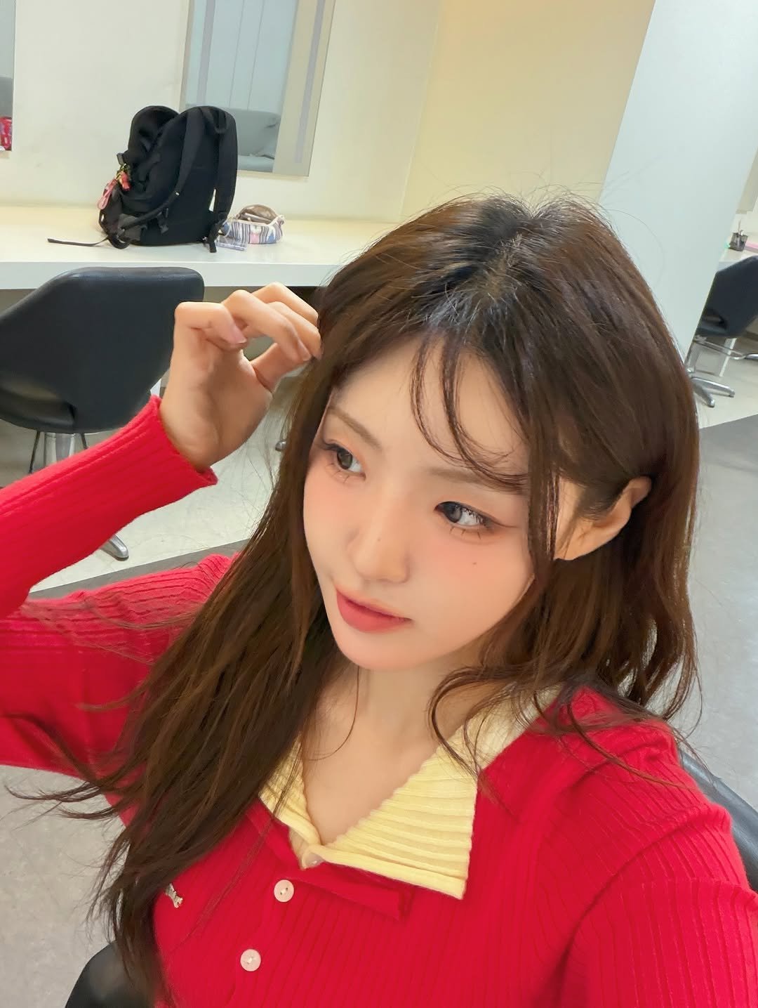 Photo by 채효령 on March 15, 2026. May be an image of one or more people, hair, top and text.