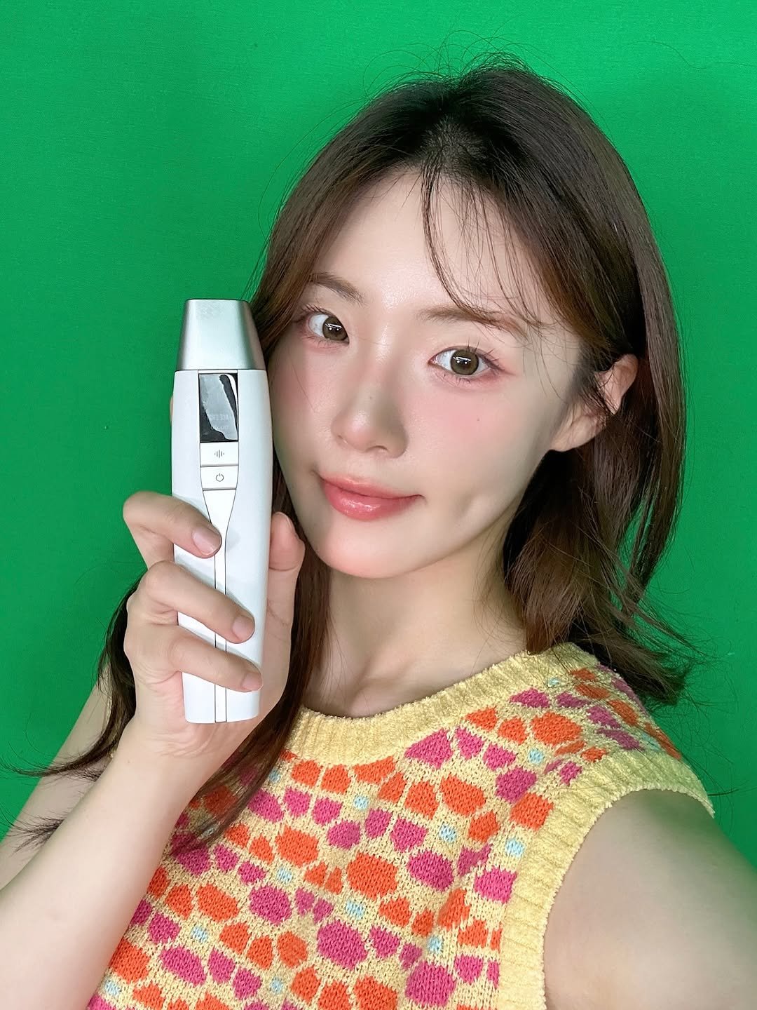 Photo shared by 채효령 on October 24, 2025 tagging @carecl_official. May be an image of one or more people, hair, hair product, hand cream, lotion and text.