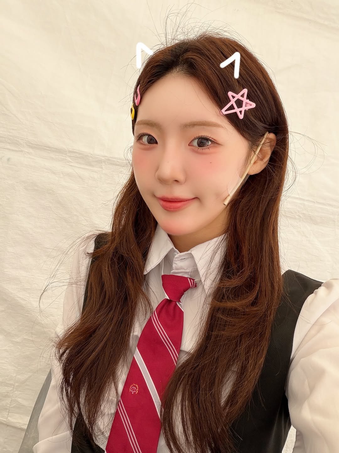 Photo by 채효령 on April 26, 2026. May be an image of one or more people, hair and text.