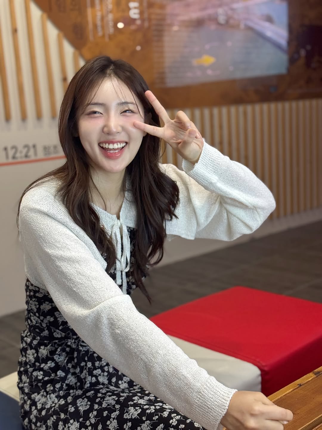Photo by 채효령 on August 03, 2025. May be an image of 1 person, hair and text.
