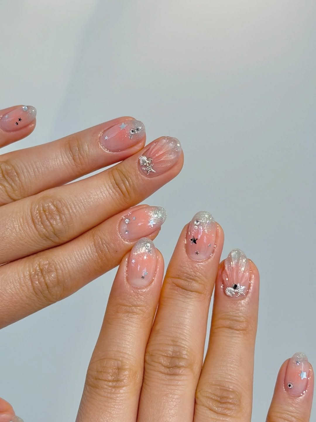 yoah_nail 게시물 이미지: 🐚
경서찌의 여름맞이네일🫶🏻
(게을렀던 업로드 차근차근...