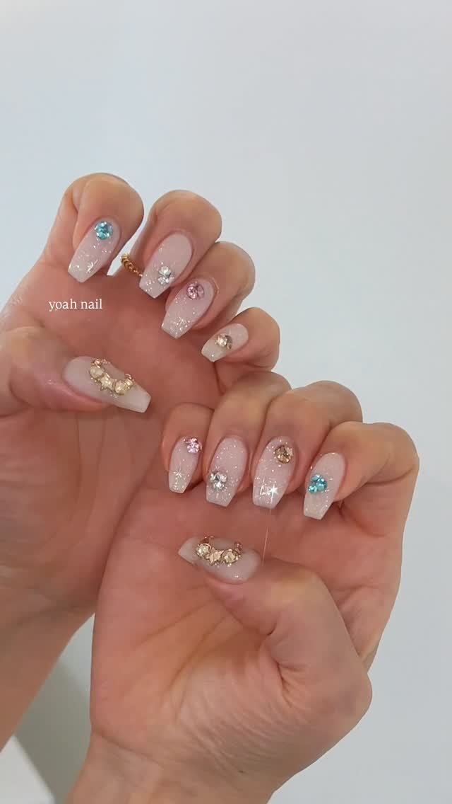 yoah_nail 게시물 이미지: 💕
하고싶은 엄지포인트 추가하셨어요🫶🏻

.

.

.
#동대문네일#청량리네일#웨딩네일