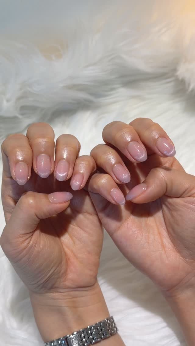 yoah_nail 게시물 이미지: 🦄
6월아트 치크+자석젤만 올렸는데
컬러감이 예뻐서 손가락 계속 까딱이게...