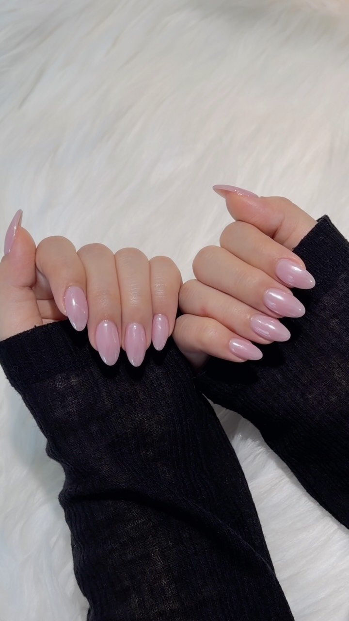 yoah_nail 게시물 이미지: 💖
여정님의 핑크파우더네일💕
이 예쁜걸 이제올리는거...