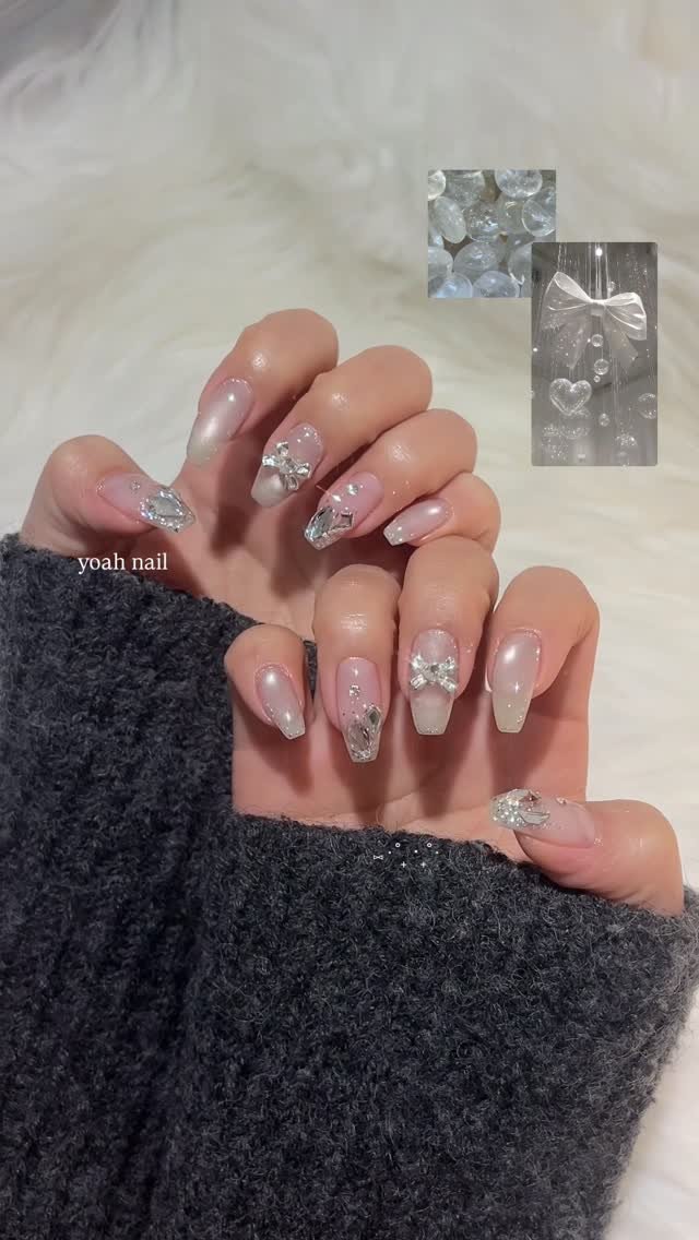 yoah_nail 게시물 이미지: ⑅⋅˚₊‧ ୨୧ ‧₊˚⋅
다시해도 예쁜 화이트실버...