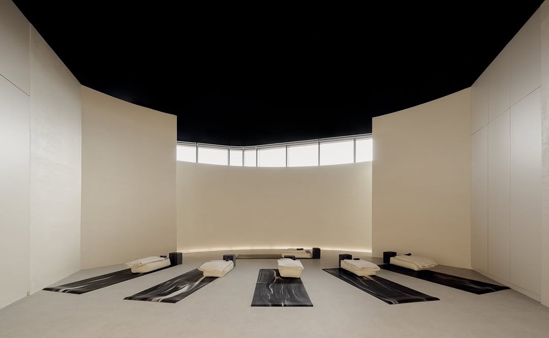 yoga.twohands 게시물 이미지: #아이디어카피 
안녕하세요 요가투핸즈입니다. 요가투핸즈는 2022년 오픈 이후,...