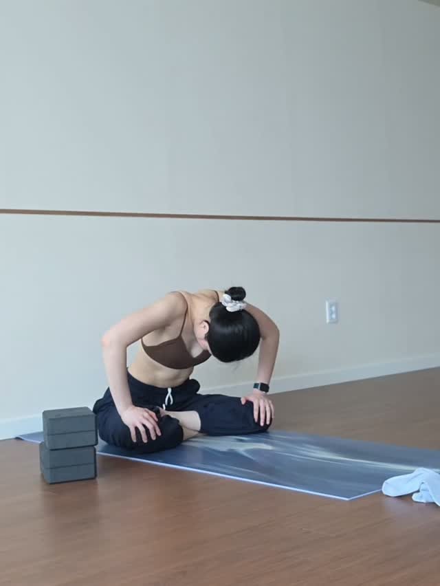 yoga_zimong 게시물 이미지: 나는 더 깊이 접근하는 사람보다,
다음 날에도 웃으며 걸을 수 있는 사람을 만들고...