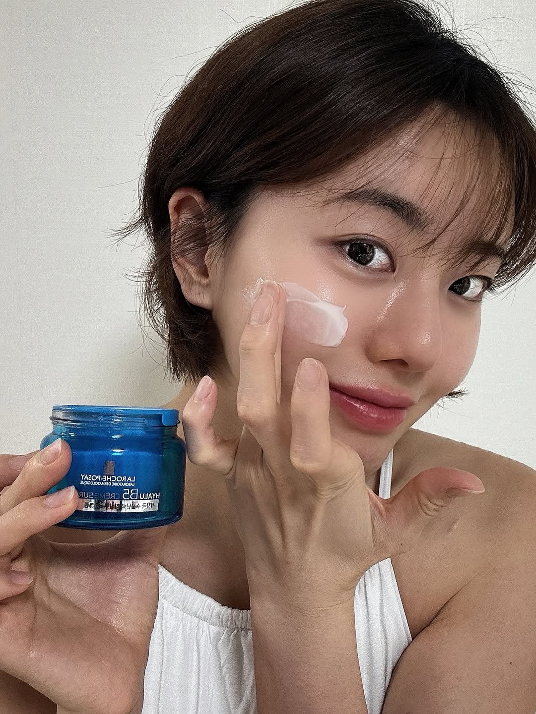 Photo shared by 💎H💎 on January 24, 2026 tagging @larocheposay. May be an image of hair product, hand cream, lotion and text.