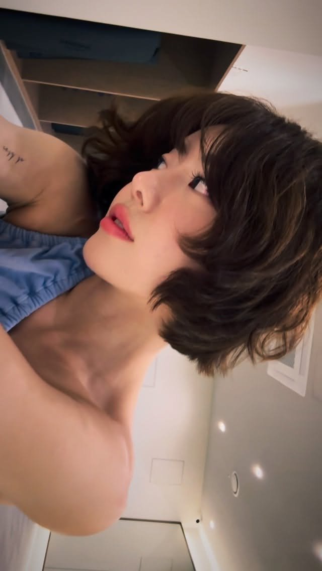 yogini_su_12 게시물 이미지: -

#selfie 

👁️👁️‍🗨️👀 

#yogalife #속눈썹연장...