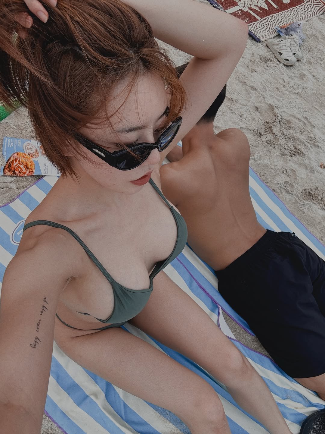 yogini_su_12 게시물 이미지: -

올여름은 바다 근처도 못 갔네..🌊
태닝 물놀이 너무 하고 싶다…

내년엔...