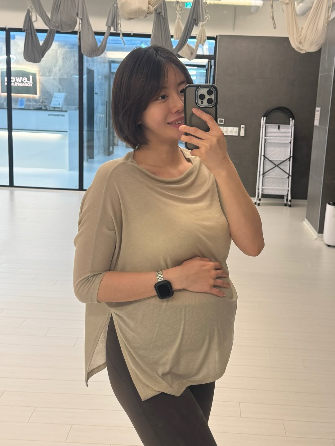 yogini_su_12 게시물 이미지: -

+18kg 증가하고 병원에서 경고 먹었다🤣

남편 음식 뺏어 먹으며 -2kg...