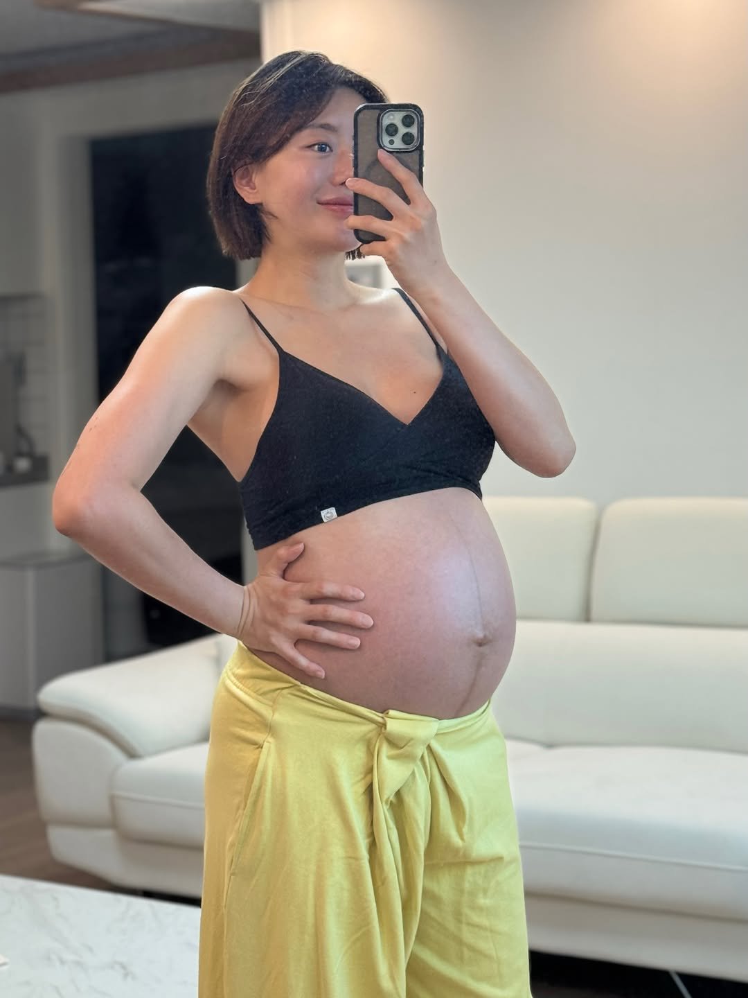 yogini_su_12 게시물 이미지: -
32w 우리 협상이 너무 잘 크고 있다 태동을 보니
아무래도 엄마 아빠 때문에...