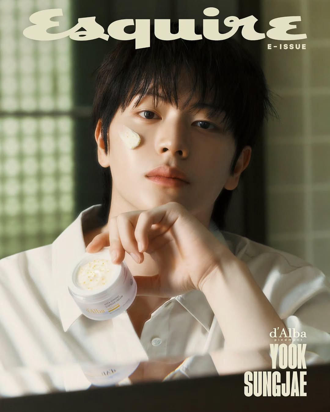 Photo by 육성재 BTOB Melody 3X2 on September 29, 2025. May be an image of magazine, poster and text that says 'Esquire E-ISSUE A KAlba d'Alba YOOK SUNGJAE'.