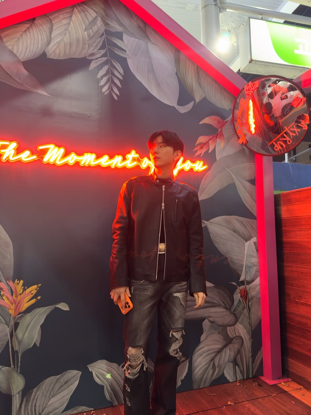 Photo by 기현 Kihyun on October 24, 2025. May be an image of wingtip shoes and signboard.