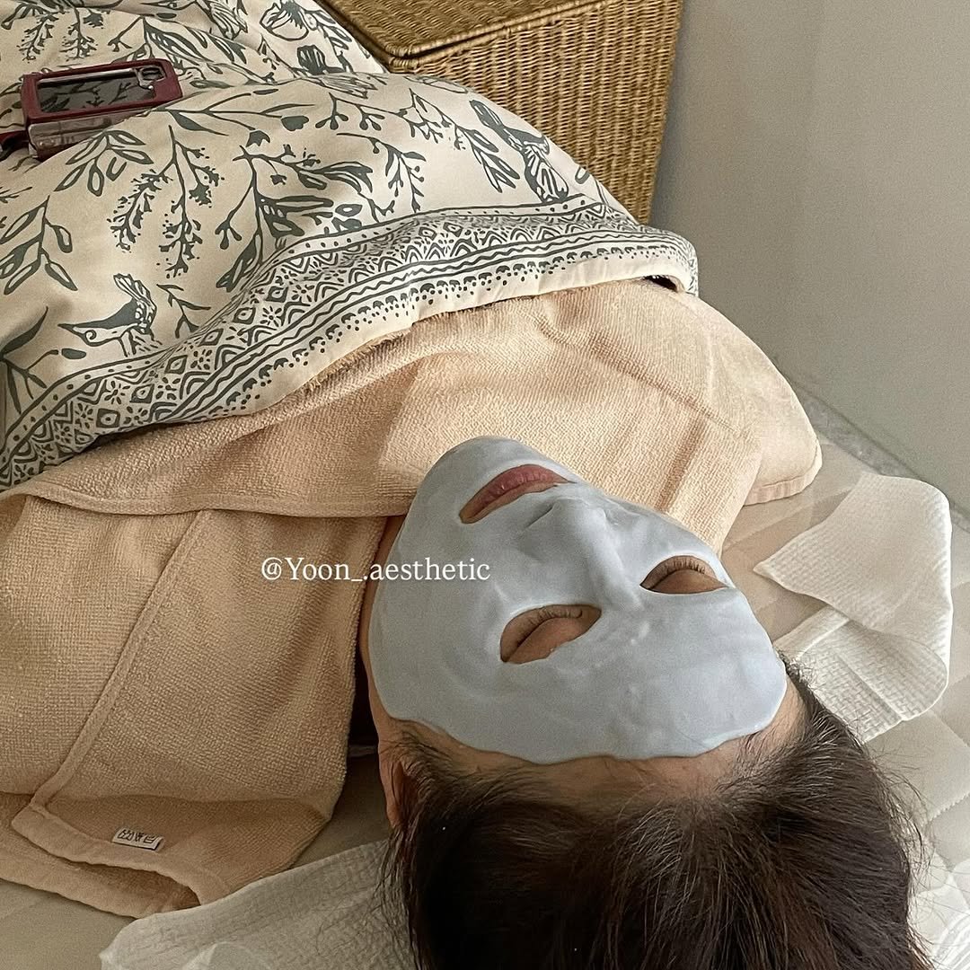 Photo by 파주문산 피부관리 : 윤에스테틱 | 문산에스테틱 • 파주피부관리 • 금촌피부관리 on June 12, 2025. May be an image of 1 person and text.