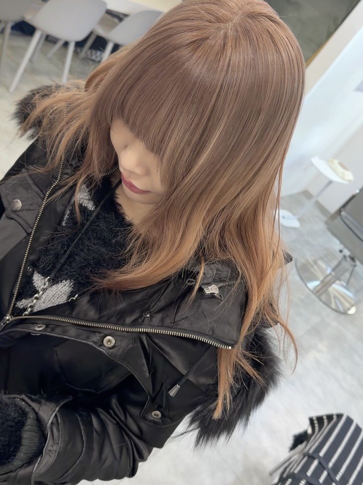 yoon_a_in_ 게시물 이미지: 🌪️ B e i g e mood🤎

🔜 옆으로 넘기시면 before 영상...