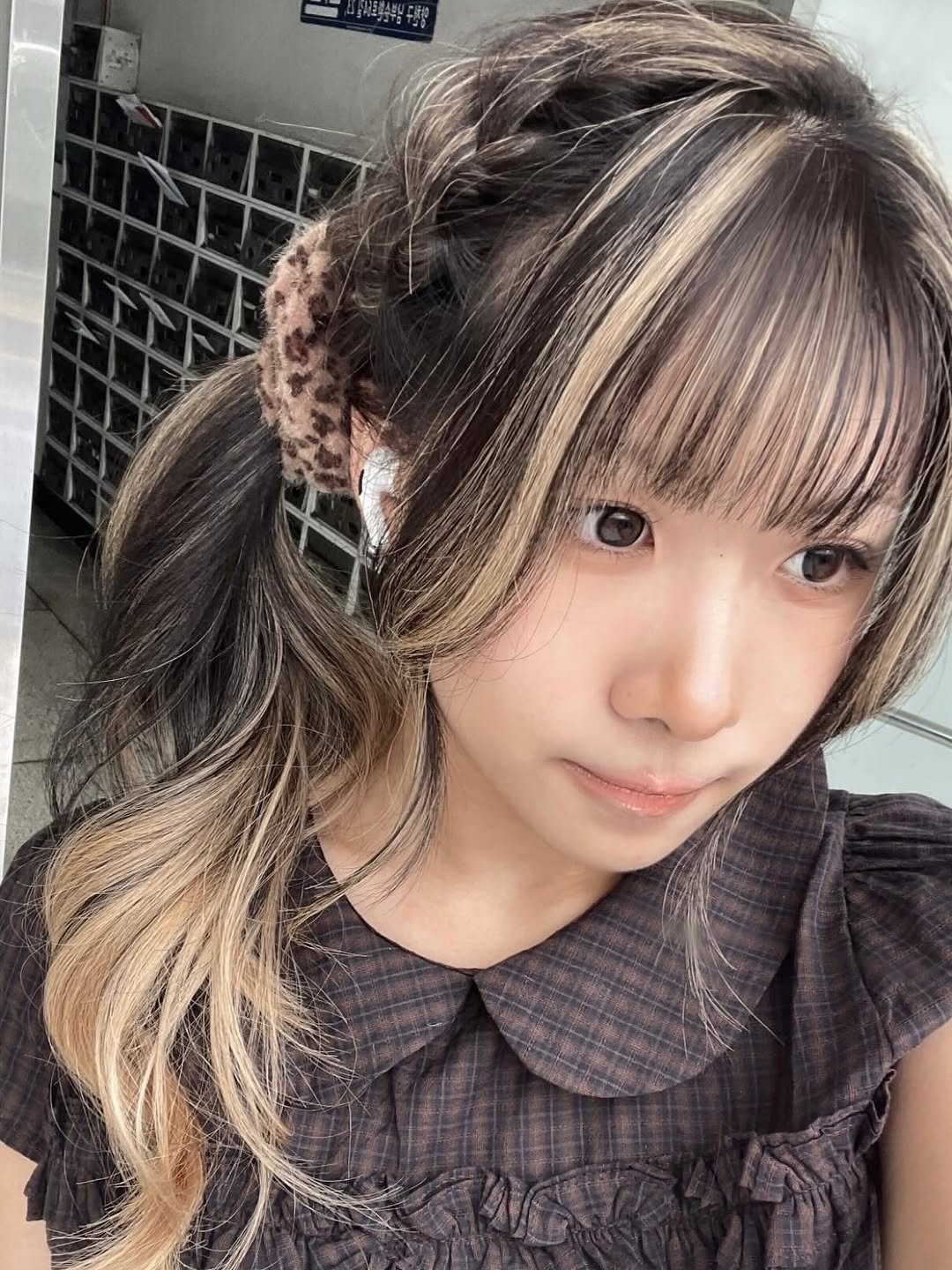 yoon_a_in_ 게시물 이미지: • • Ombre 💐🤍

옴브레 시술은
뿌리부터 모발 끝까지 자연스러운
그라데이션...