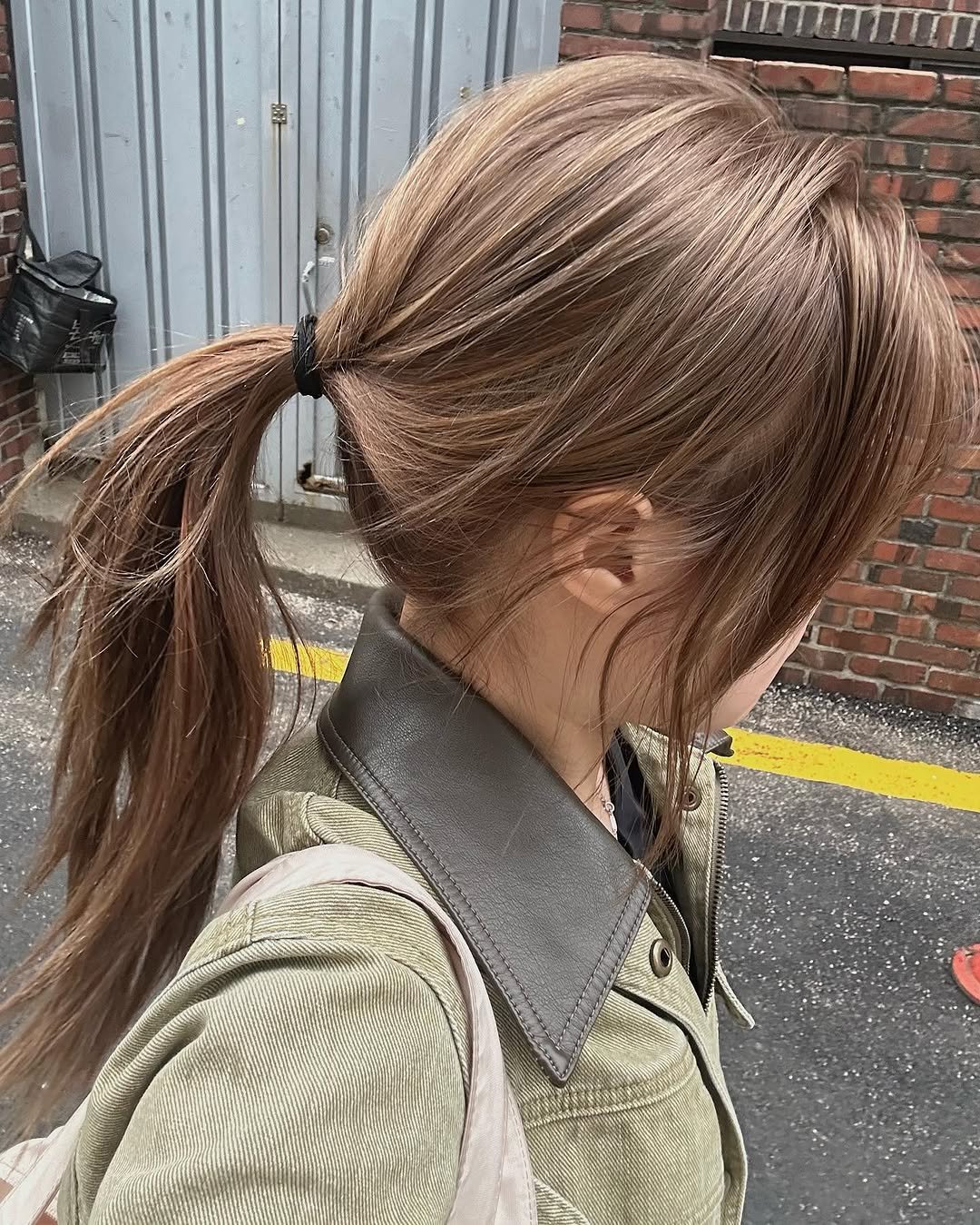yoon_a_in_ 게시물 이미지: Natural Brown🤎
,
붉은색없는 매트한 브라운 컬러는
색빠짐후에도...