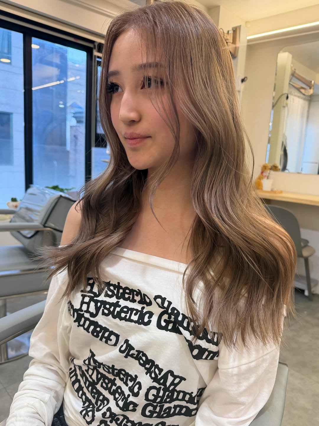 yoon_a_in_ 게시물 이미지: 📸Ash Beige 🍸🪽

From the US🙇🏼‍♀️ 🙇🏼‍♀️ 
Nice to...