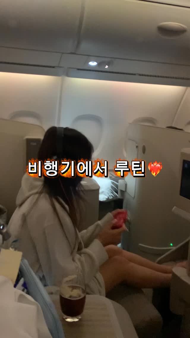 yoong_kiim 게시물 이미지: 세번째 핫딜이 돌아왔어요!

⭕️일명 아이돌 스틱으로 유명한 작영 셀룰라이트...