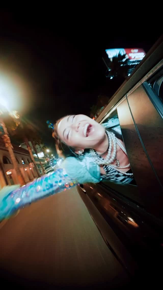 yoonhaverse 게시물 이미지: this is legit how this song makes me...