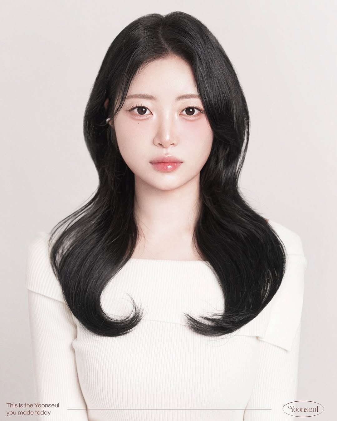 Photo by 윤슬사진관 | 홍대사진관 • 연남동증명사진 • 서울프로필 • 여권사진 • 커플사진 on November 11, 2025.