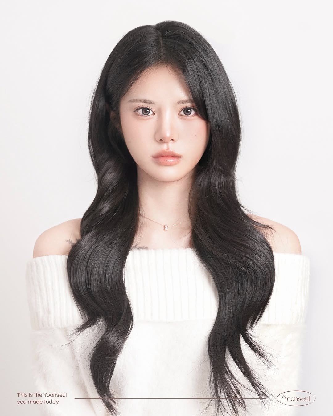 Photo by 윤슬사진관 | 홍대사진관 • 연남동증명사진 • 서울프로필 • 여권사진 • 커플사진 on February 11, 2026. May be an image of one or more people, braids, top and text.