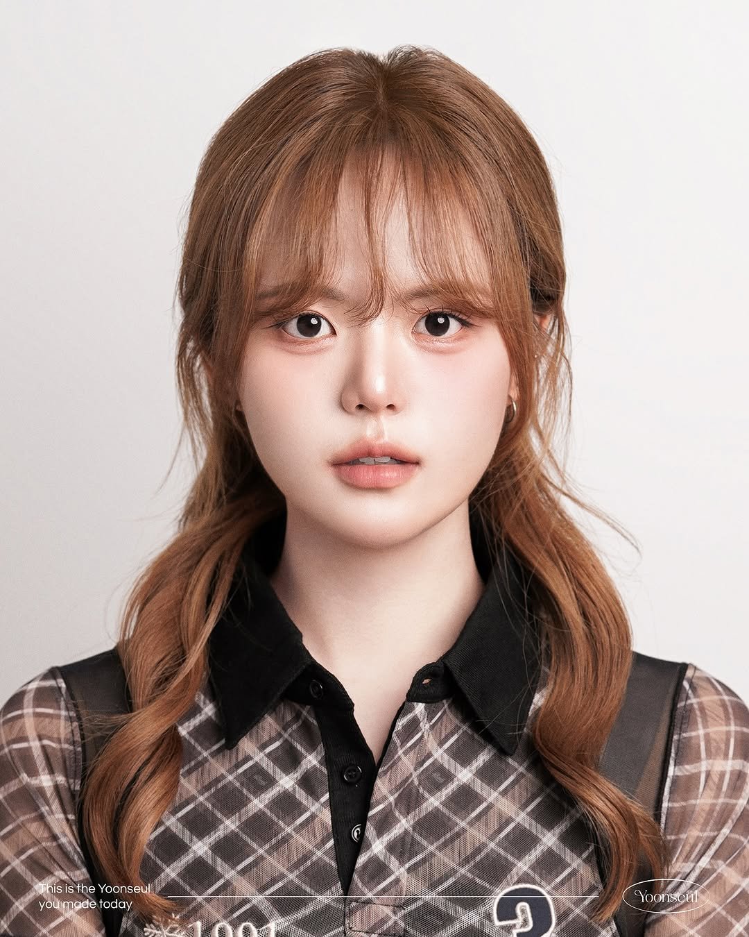 Photo by 윤슬사진관 | 홍대사진관 • 연남동증명사진 • 서울프로필 • 여권사진 • 커플사진 on July 23, 2025. May be an image of 1 person, hair, poster and text that says 'sistheYoonseul nIS hisis SIs the Yoonscul youmadetoday youmade today Toorsonl'.