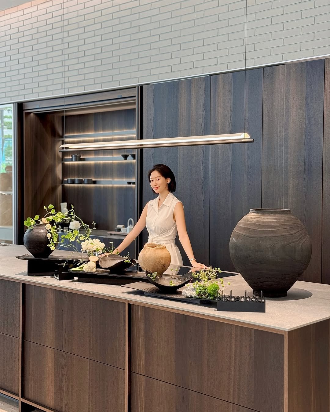 Photo shared by 오늘의 윤세 on June 18, 2025 tagging @hanssem_official. May be an image of 1 person, indoors, kitchen and text.
