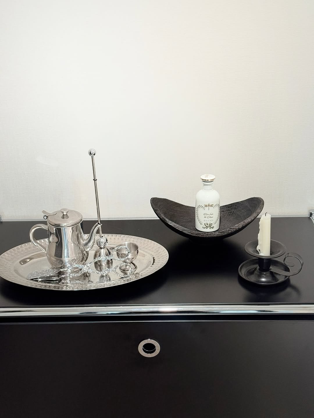 Photo shared by 오늘의 윤세 on August 10, 2025 tagging @marketb.kr, and @marketb.contents. May be an image of sink, tableware, cocktail shaker, wash basin and text.