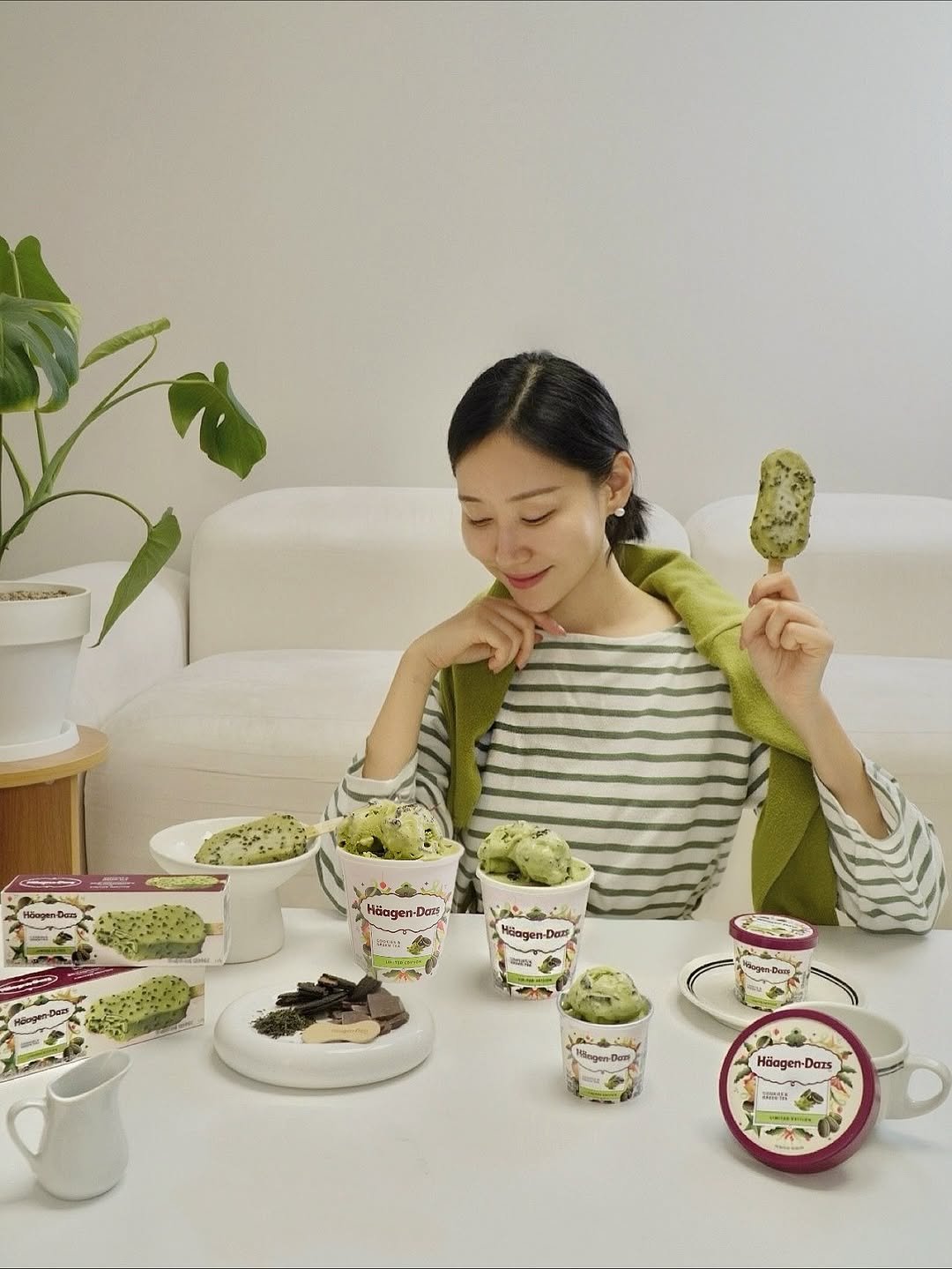 Photo shared by 오늘의 윤세 on September 23, 2025 tagging @haagendazskorea. May be an image of 1 person, pot, vegetable and text.