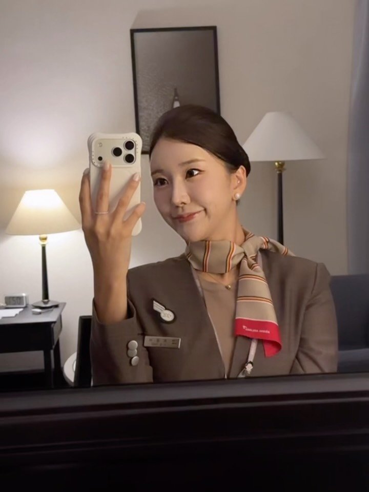 yoonthechoi 게시물 이미지: 한 달도 안 남은 2025년.. 이거 맞아..?