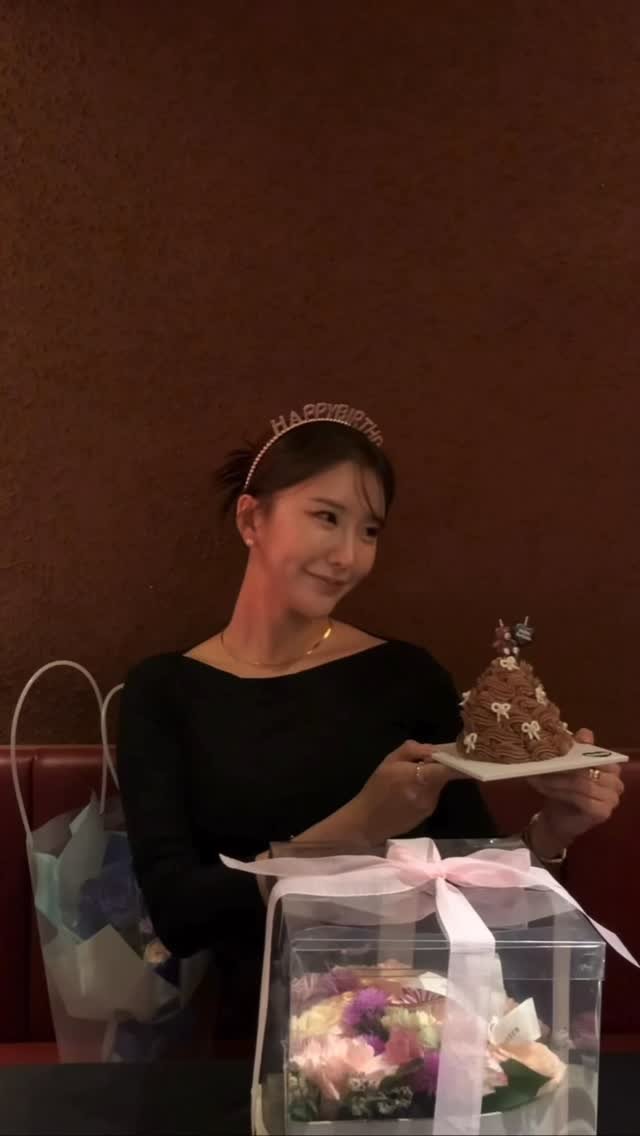 yoonthechoi 게시물 이미지: 햅삐 마이 벌떼이! 🎂❤️