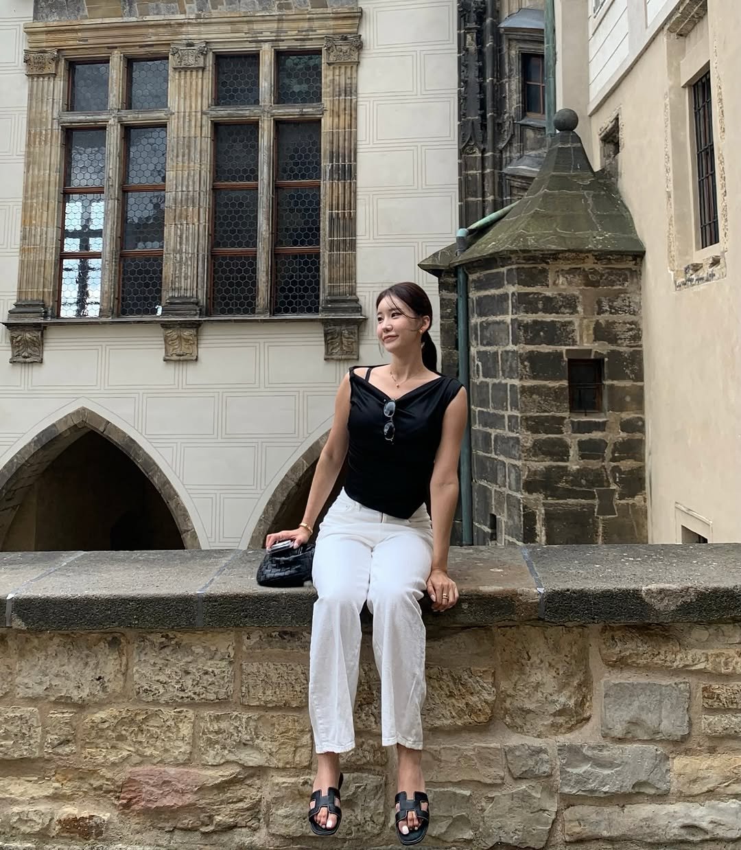 Photo by 𝘊𝘩𝘰𝘪 𝘠𝘰𝘰𝘯 𝘚𝘦𝘰 on August 02, 2025. May be an image of 1 person, Eltz Castle and text.