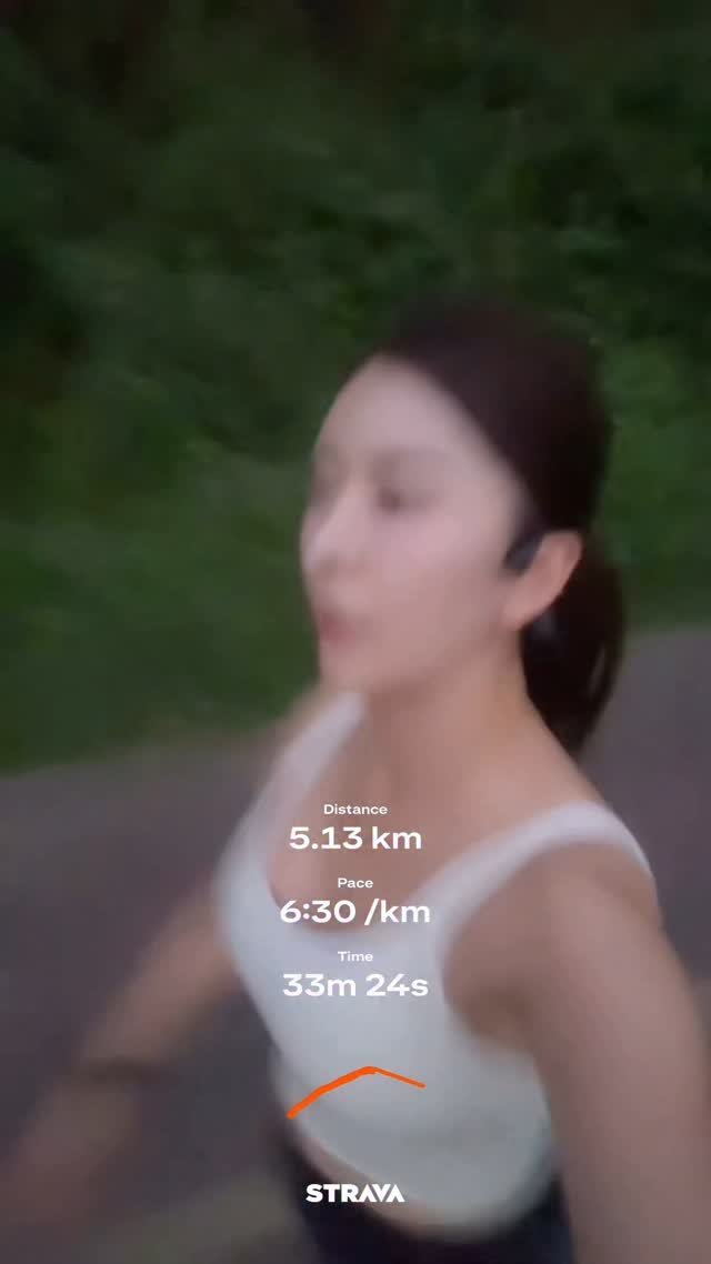 yoonthechoi 게시물 이미지: Landing Running! 
오늘은 달리면서 벌레를 한 10마리 정도 먹은 것...