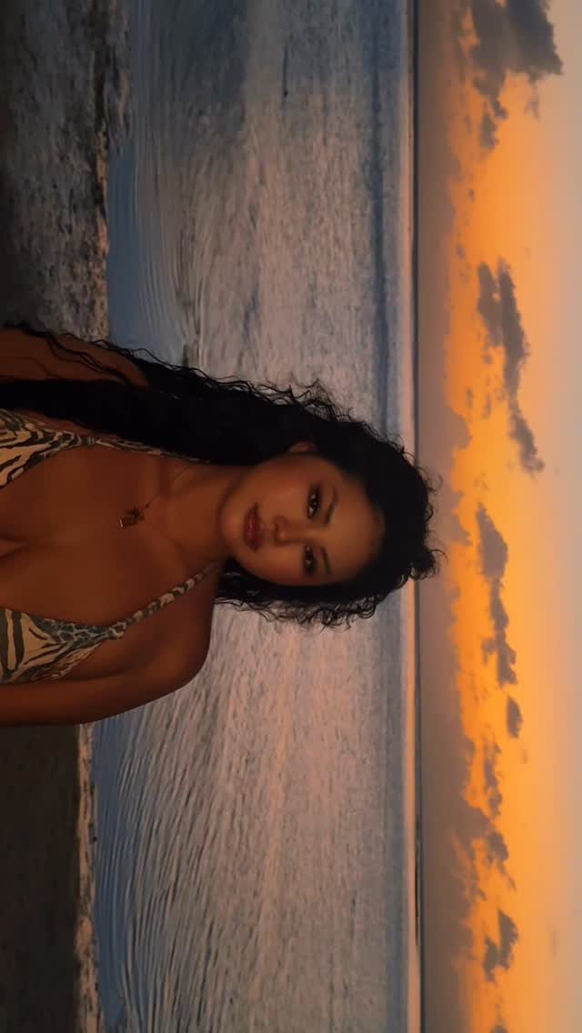 yooongrace 게시물 이미지: Me in 🇬🇺

#vacation #fyp #trendingreels...