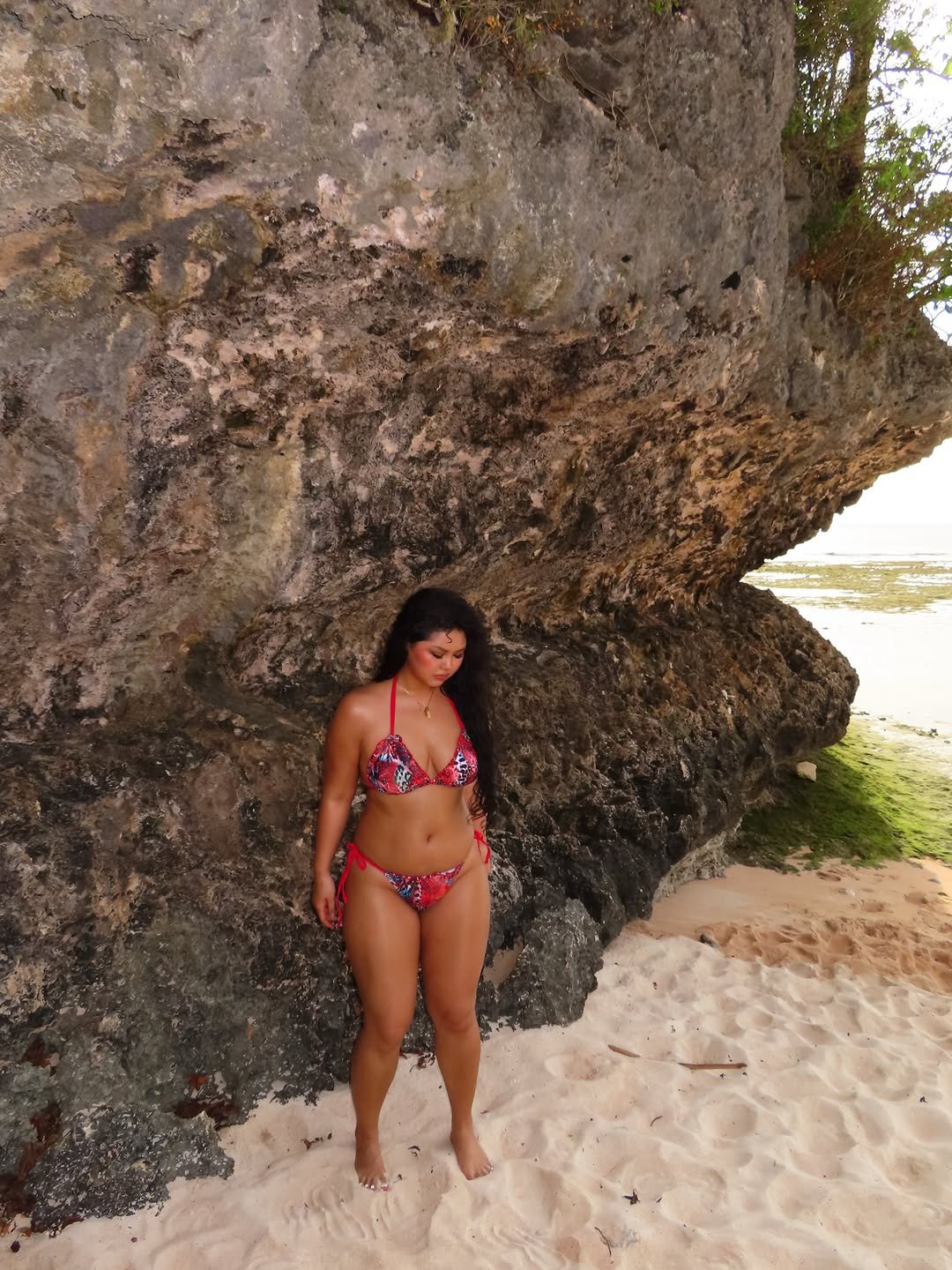 yooongrace 게시물 이미지: Someone checked the UV ☀️

#vacation #guam...