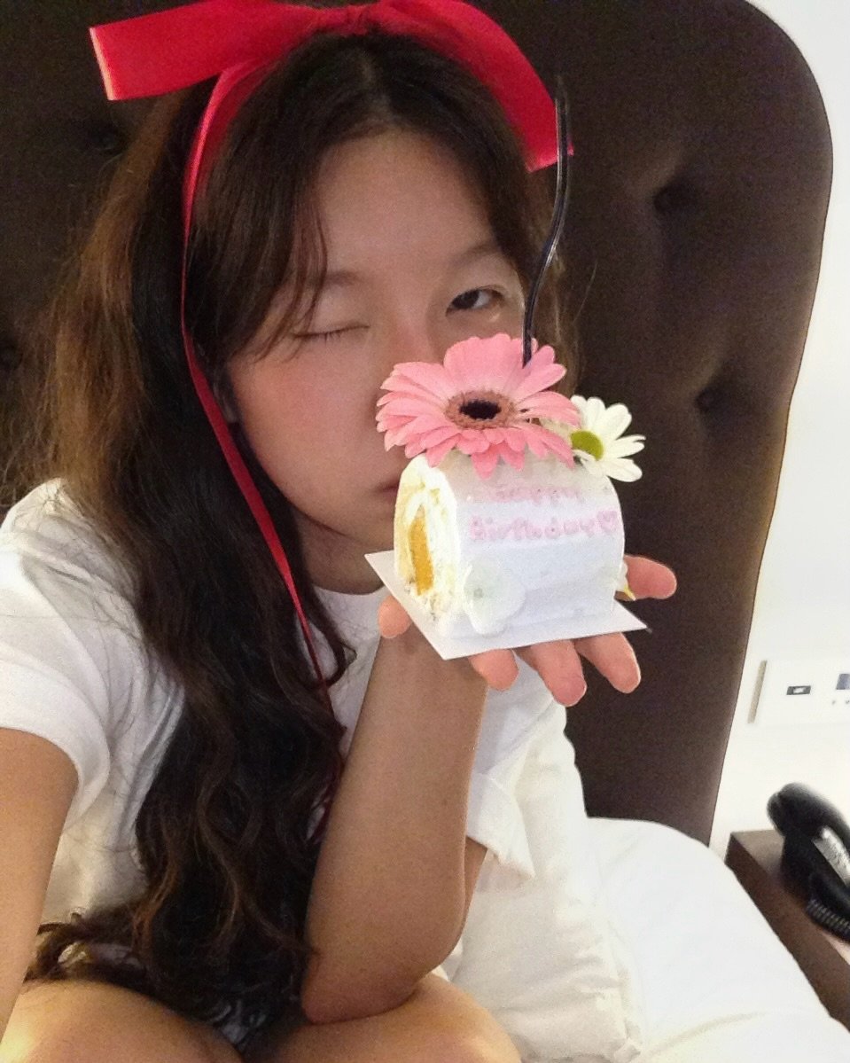 yooonjeju 게시물 이미지: HBD to me🎂 안녕 30살🎀

생일에 큰 의미 두지 않는 편인데 어쩐지...