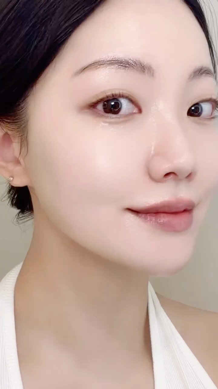 yoooo_nie 게시물 이미지: @niando.official 

여름엔 순한 화장품으로 피부관리 필수...