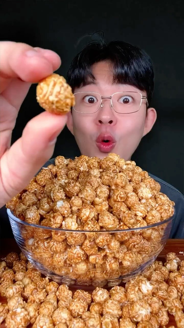 yoseob_iing 게시물 이미지: (광고) 요즘 대세 라라스윗 저당팝콘 asmr #저당팝콘 #라라스윗 #팝콘 #asmr