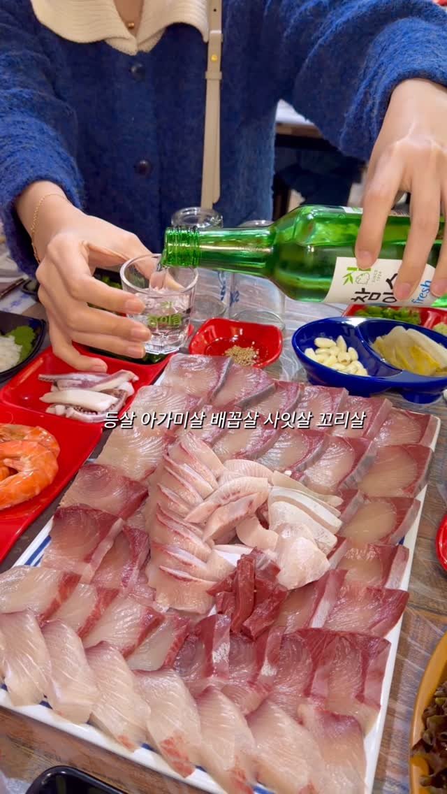 youngsfilm 게시물 이미지: 지난주 스토리 올리고 디엠 터진곳..🌟
여러분 부산 사람도 몰랐던 부전 시장...