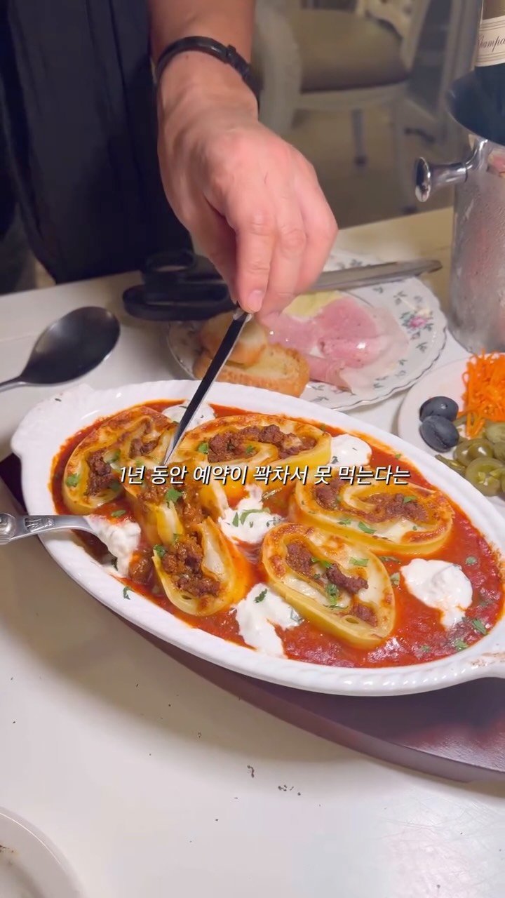 youngsfilm 게시물 이미지: 부산 최초로 기버터 스테이크를 시작한 곳
300도 수제 기버터로 안심스테이크를 펄펄...