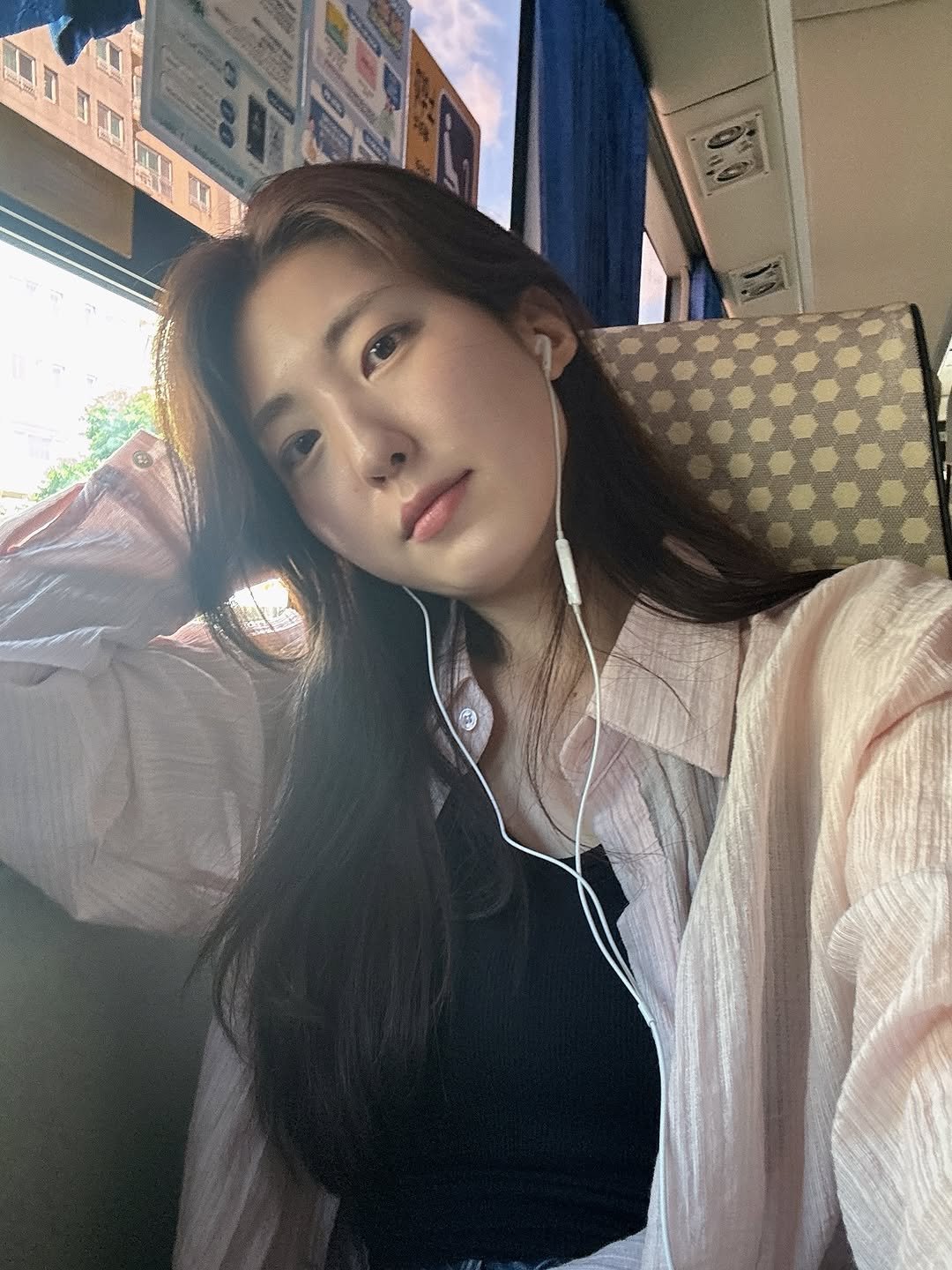 Photo by 윤수빈 (유어셀린) on October 28, 2025. May be an image of one or more people, hair, train, bus and text.