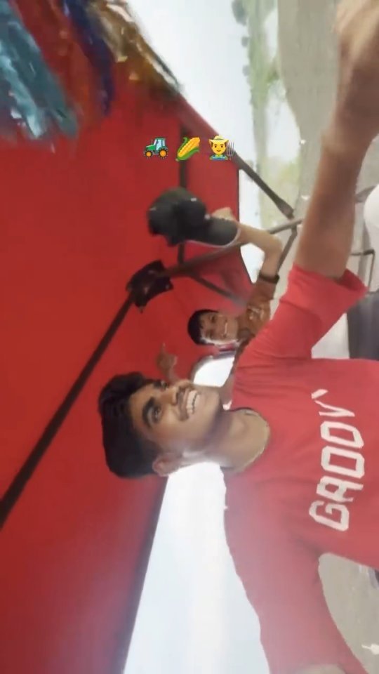 your_organic_farm 게시물 이미지: #farming #funnyvideos #tractor #soyabean 
Sowing