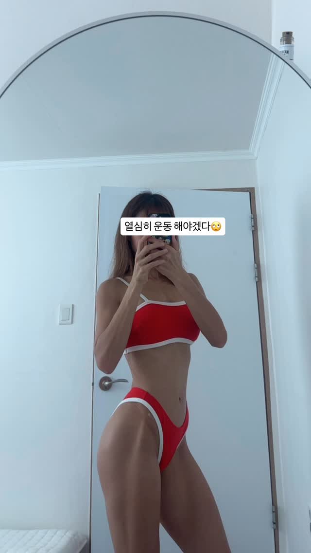 yourfit_diet 게시물 이미지: #비키니
👙새로 샀어요. 
잘 어울리나요??ㅎ
더 열심히 운동...