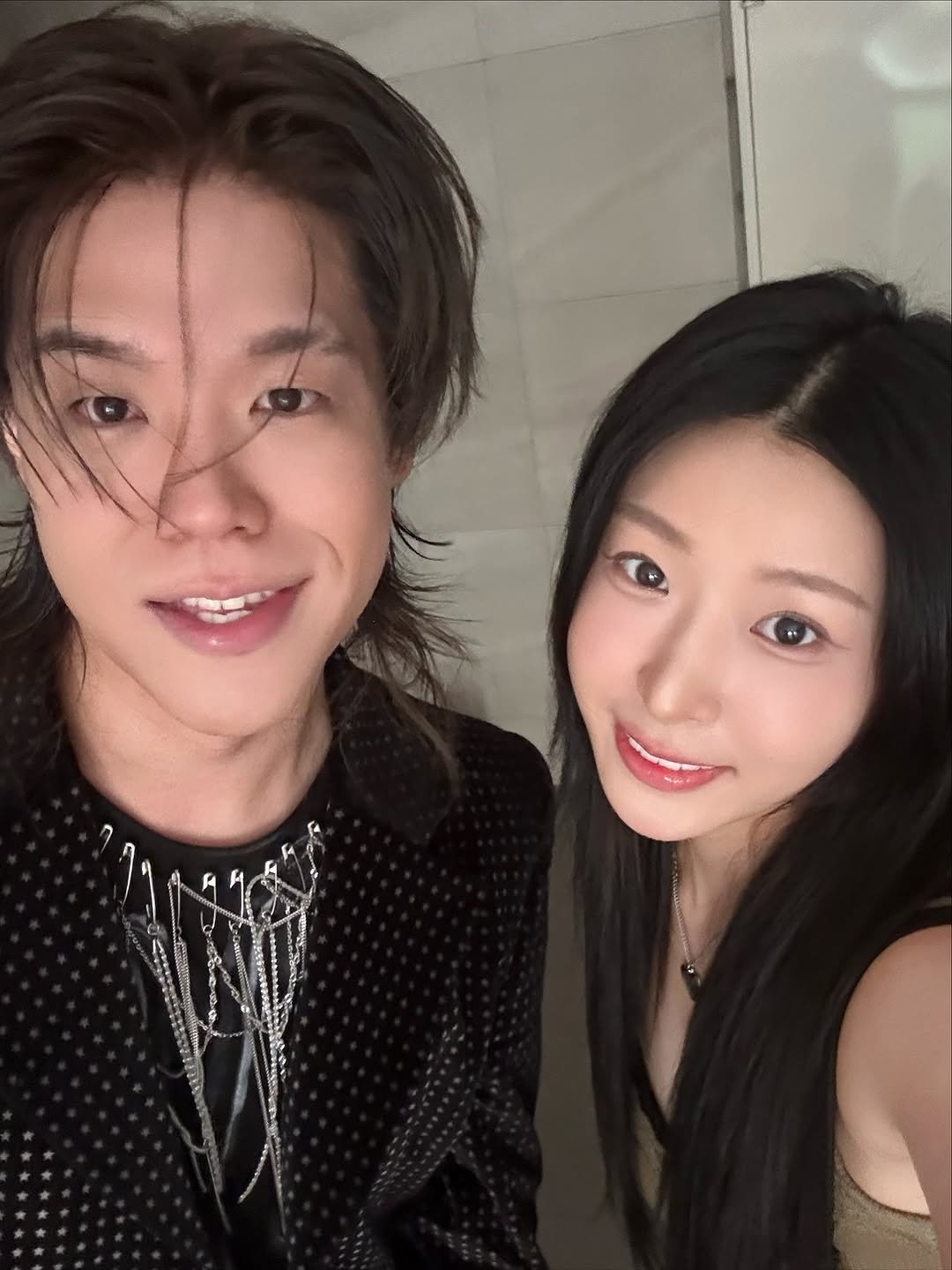 Photo shared by 혜다 on September 20, 2025 tagging @yohanheaven. May be a selfie of one or more people, bangs and top.