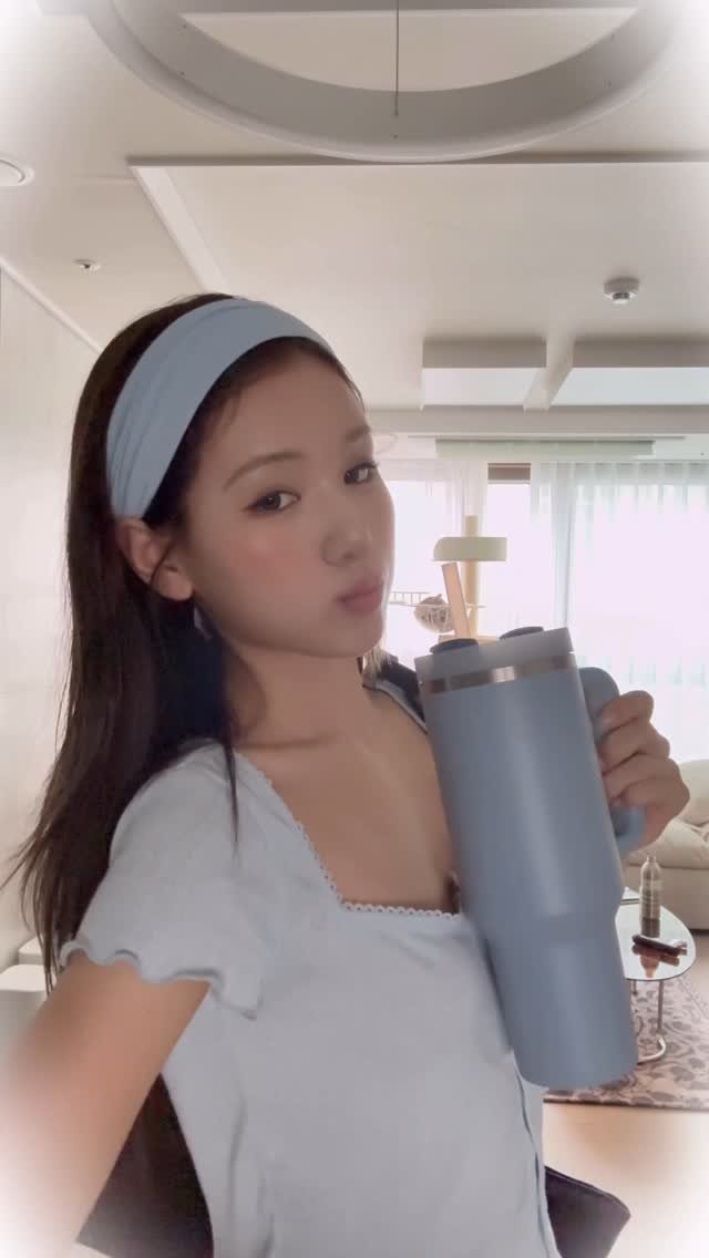 yrui.rm 게시물 이미지: 구름☁️소녀 재질 메이크업 💦 같이 준비하자

#makeup #makeuptutorial